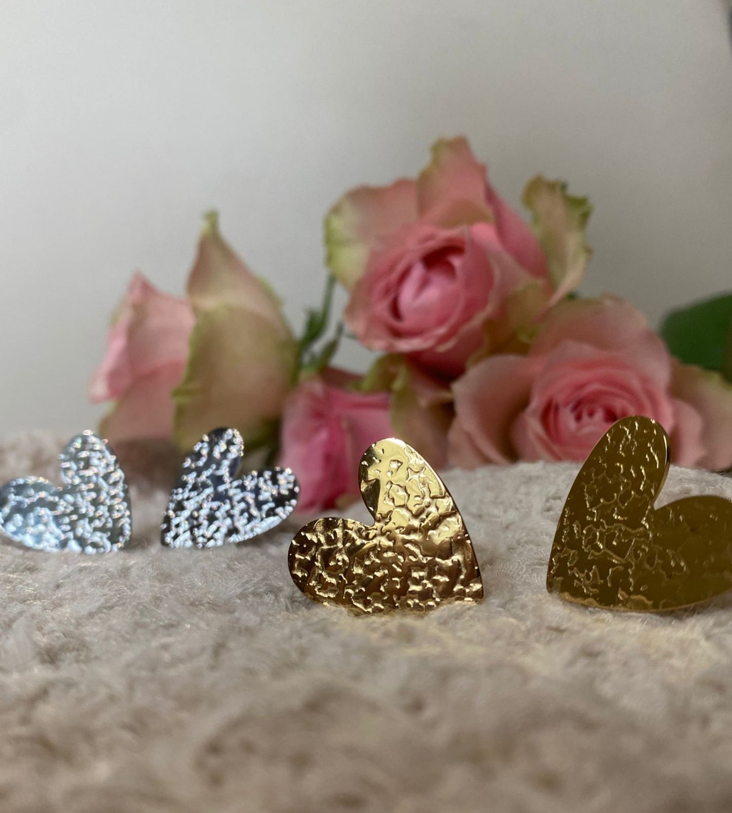 Boucles d'oreilles love gold