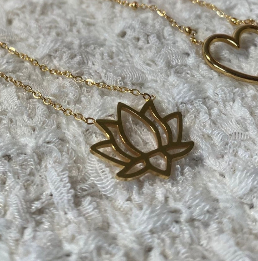 Collier lotus gold